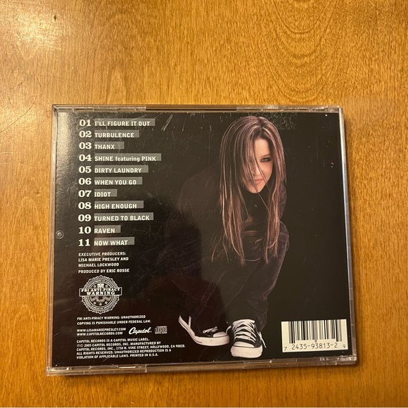 Lisa Marie Presley Autographed Now What CD V - Picture 7 of 7